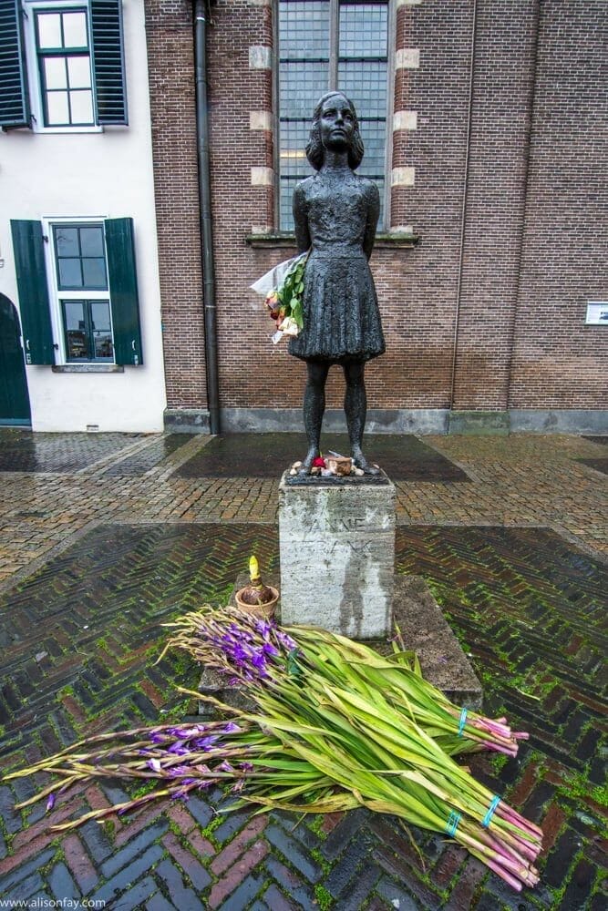 Statue of Anne Frank