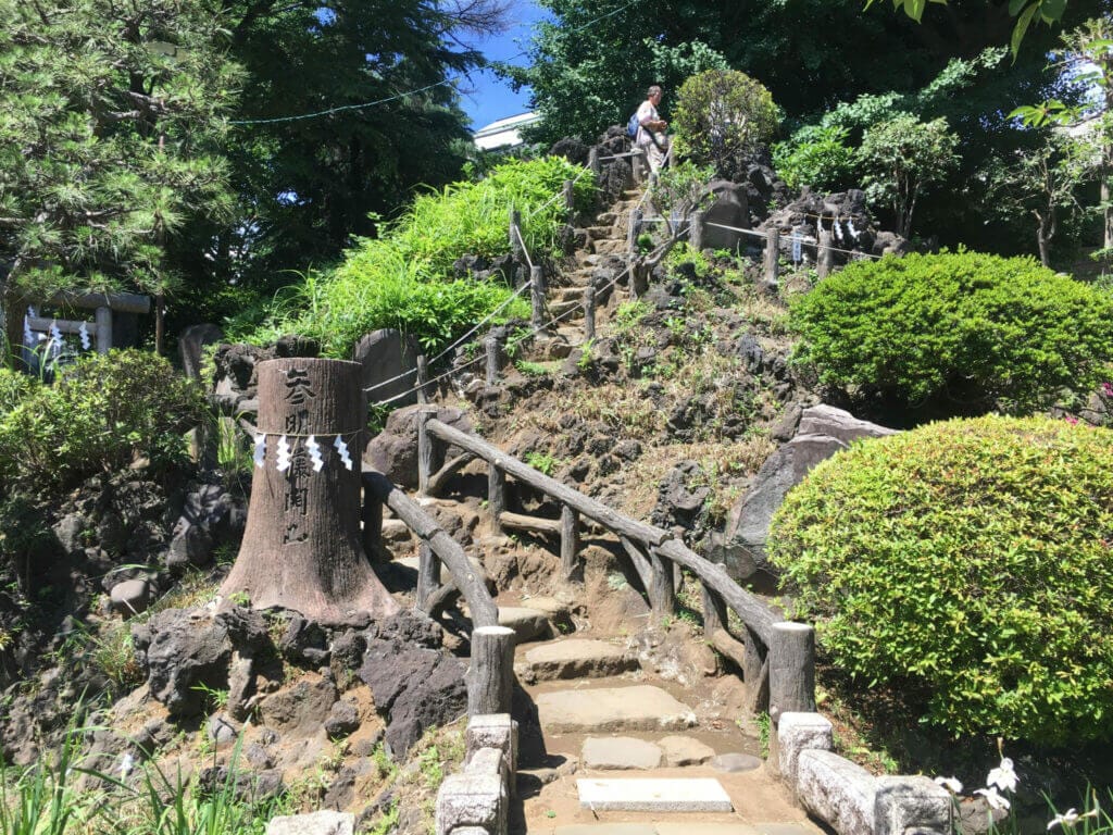 Hatonomori Hachiman Shrine