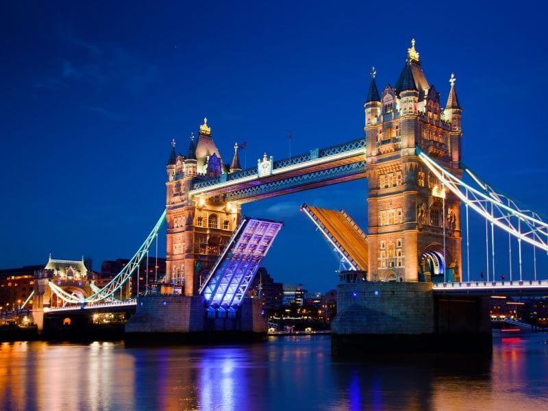 tower bridge at night