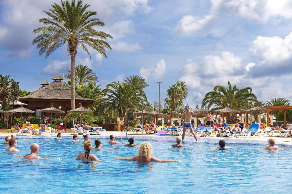 Swimming pool at th elba carlota beach hotel