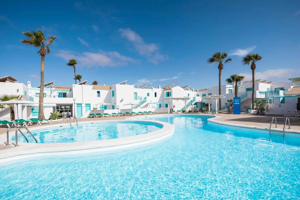 Pool at the Smy Tahona  hotel