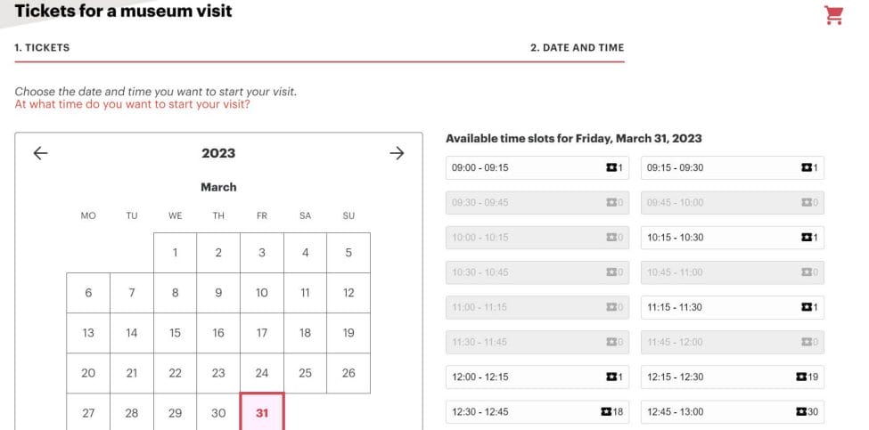 Screenshot from the anne frank house ticket ordering place. Showing the calendar where you can select the date and the time slots. Unavailable time slots are greyed out and the available time slots have the number of tickets left shown next to the time.