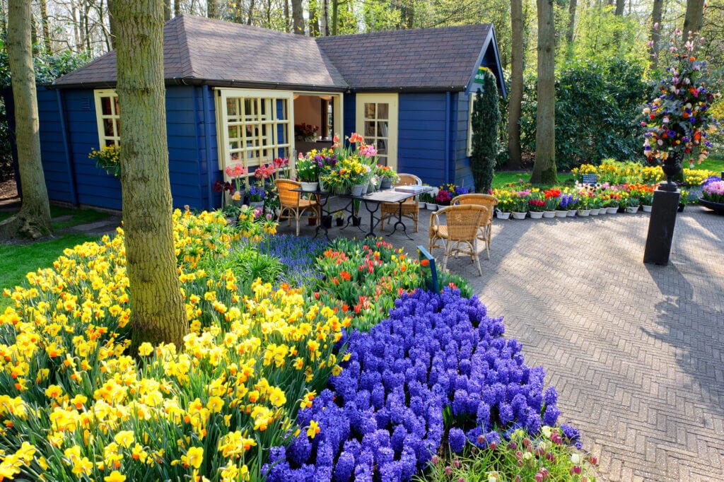 Flower shop in Keukenhof Gardens,  