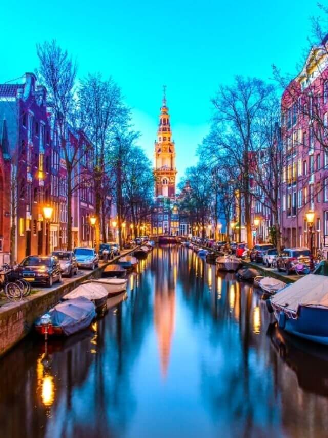 cropped-Amsterdam-at-night.jpg