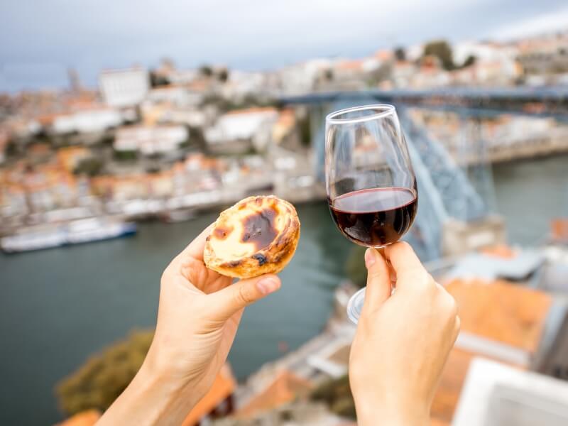 port wine and Pastéis de Nata