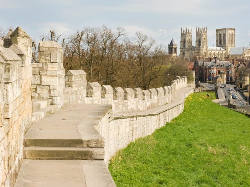 york city walls
