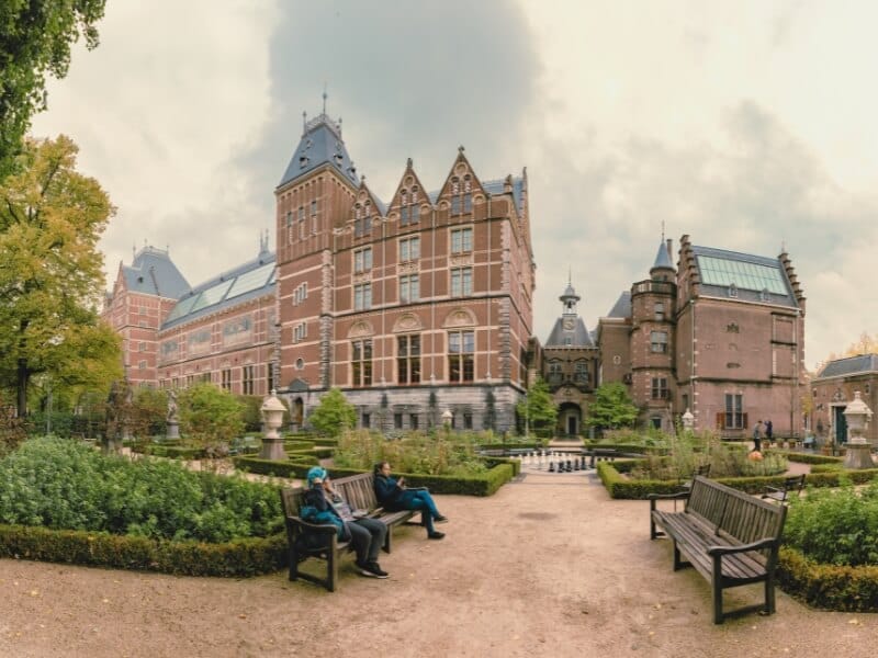 Rijksmuseum gardens